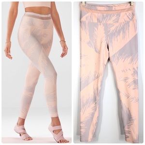 Fabletics Highwaisted Calypso Print